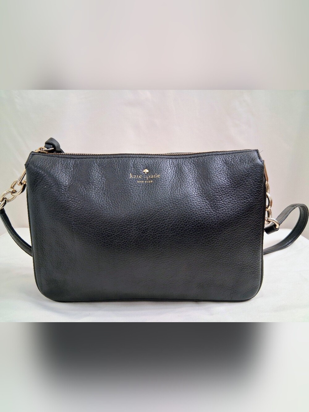 Kate Spade Pebbled Leather Crossbody Purse W/ Chain Accented Strap